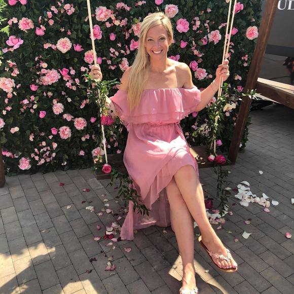 Meet your Posher, Stephanie - Picture 1 of 1